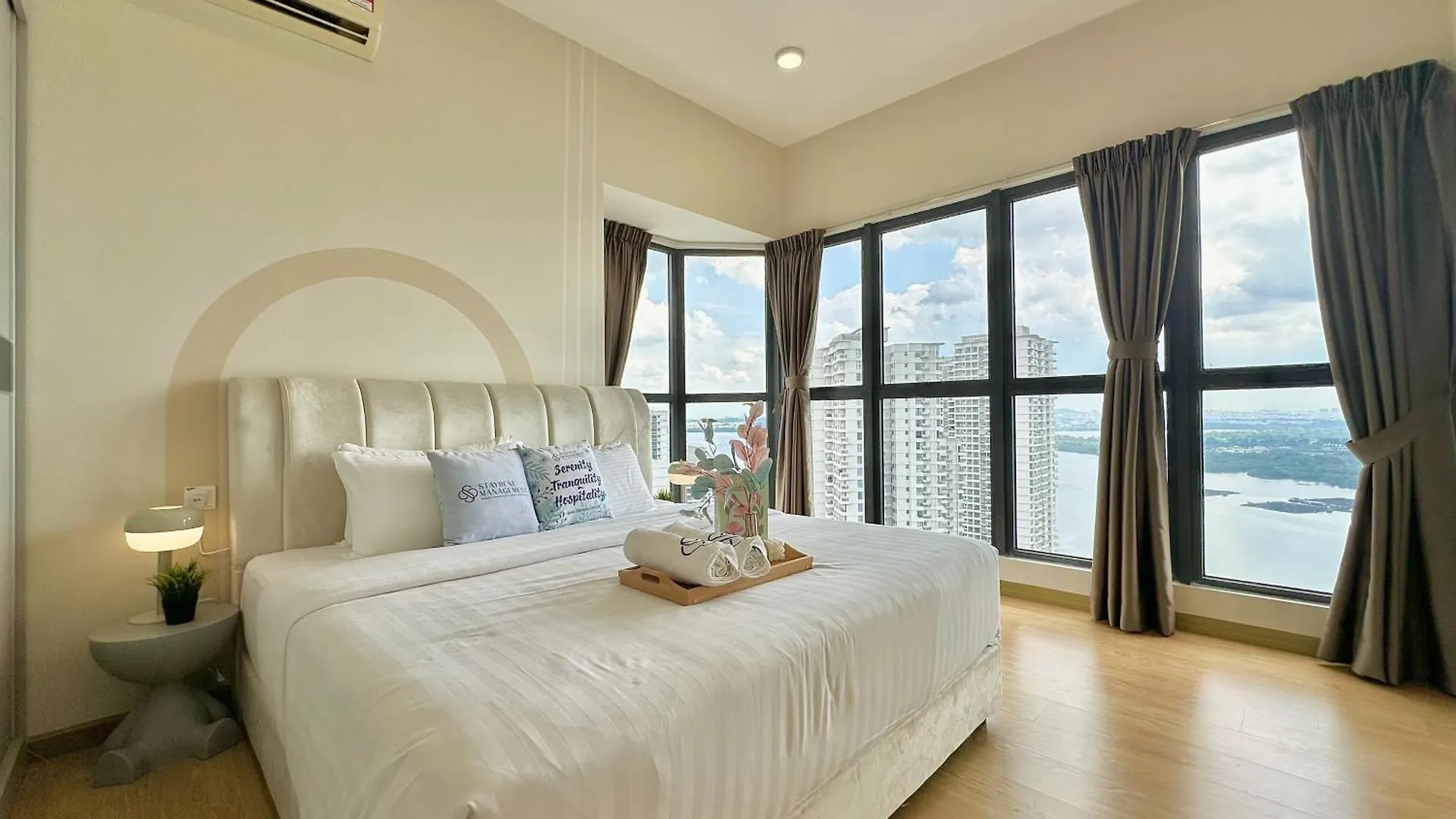 Country Garden Danga Bay Sea View Homestay By Stayrene Johor Bahru 0*,