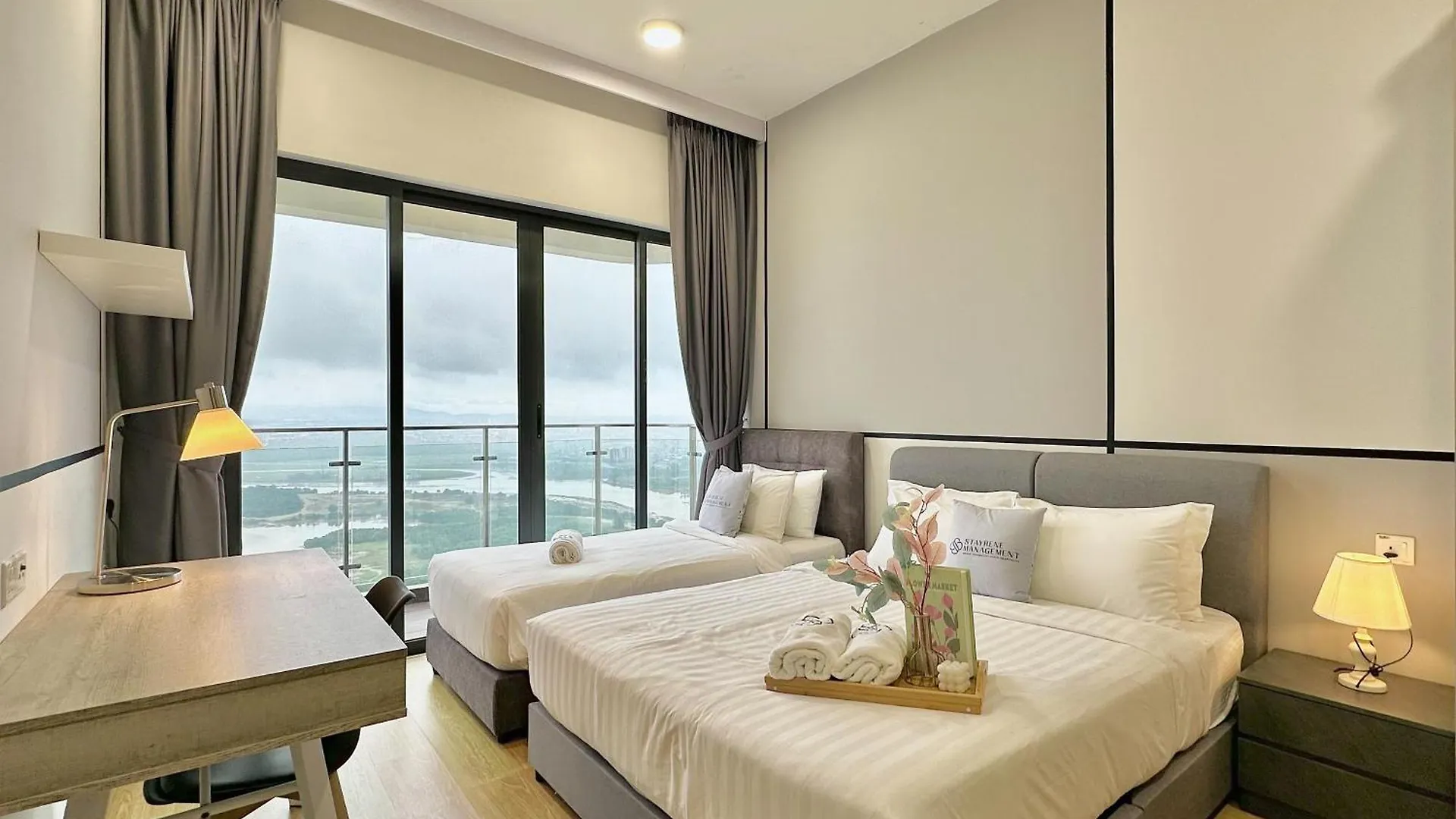 Country Garden Danga Bay Sea View Homestay By Stayrene Johor Bahru 0*,  Malaysia